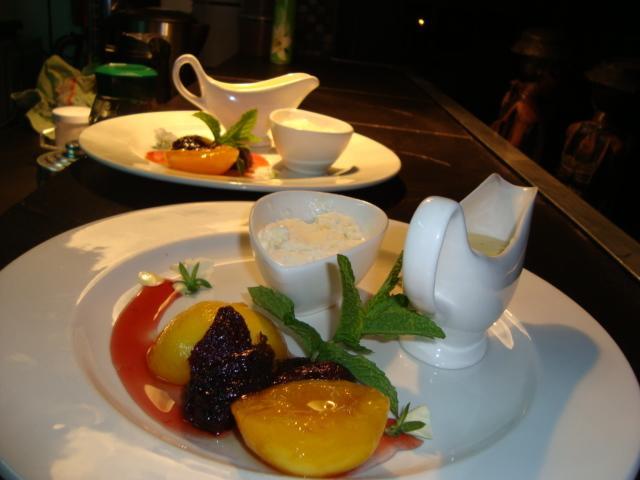 44 On Ennis Guest Lodge And Restaurant - No Load Sheddding 에르멜로 외부 사진
